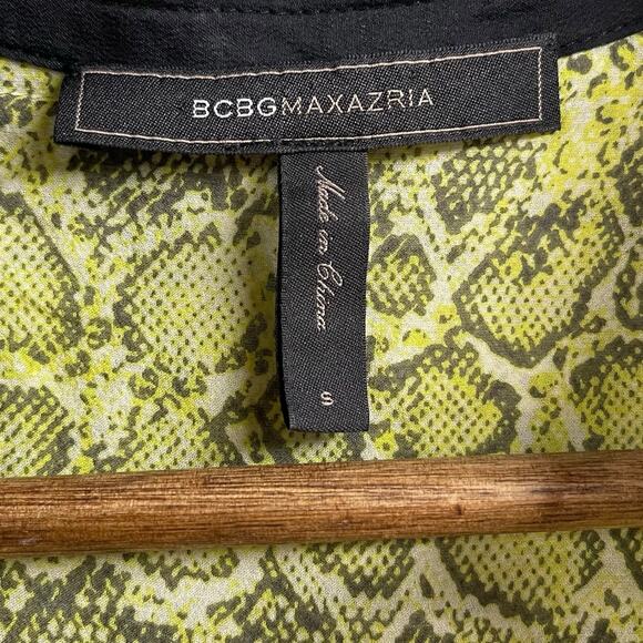 BCBG Maxazria Silk Blouse Top Print Green Black Semi Sheer Small - Picture 3 of 9